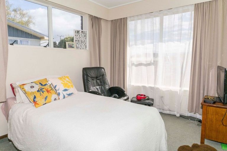 Photo of property in 84 Guy Street, Dannevirke, 4930