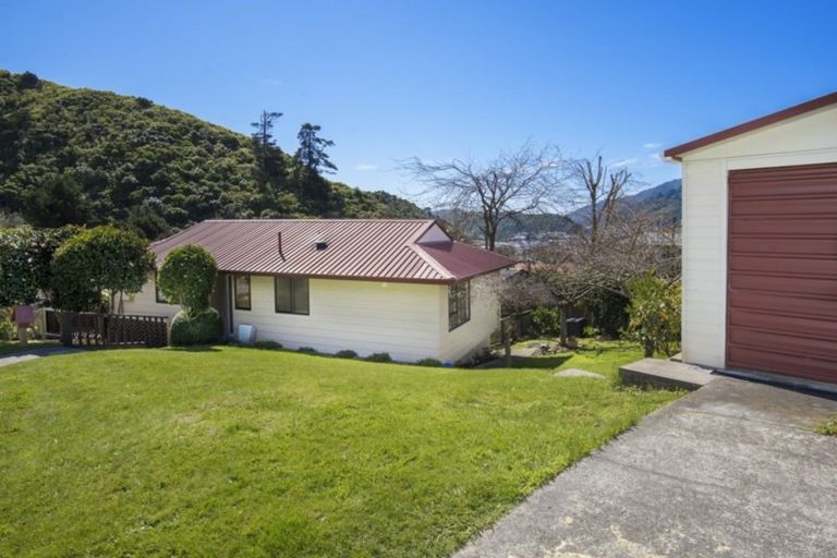 Photo of property in 3 Webster Place, Picton, 7220