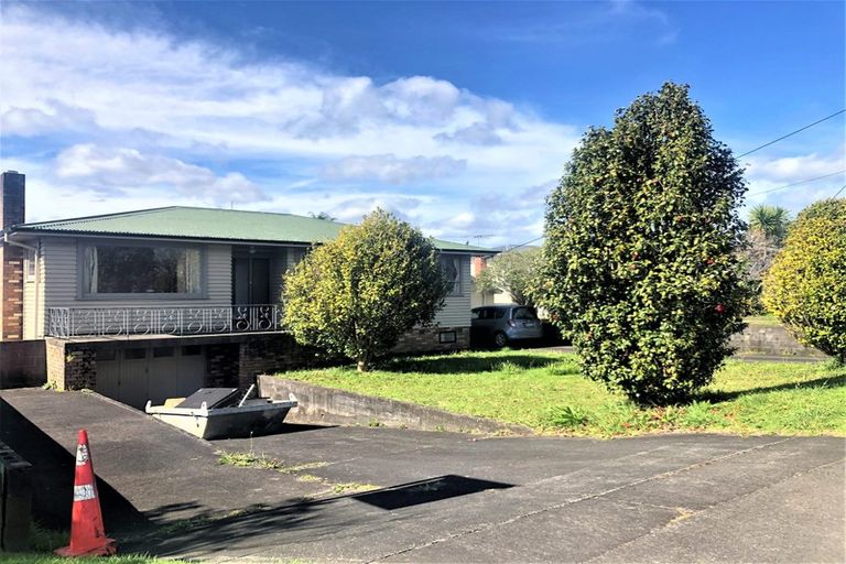 Photo of property in 259 Don Buck Road, Massey, Auckland, 0614