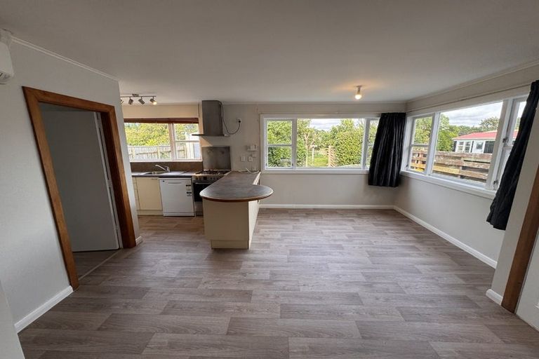Photo of property in 26 Monorgan Road, Strathmore Park, Wellington, 6022