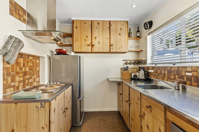 Photo of property in 44b Roxburgh Street, Mount Victoria, Wellington, 6011