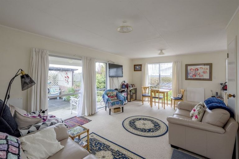Photo of property in 110 Ryder Crescent, Levin, 5510
