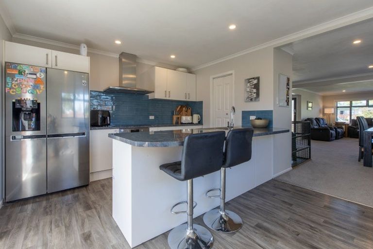 Photo of property in 18 Woburn Street, Waipukurau, 4200