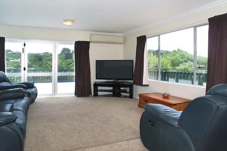 Photo of property in 74 Leeward Drive, Whitby, Porirua, 5024