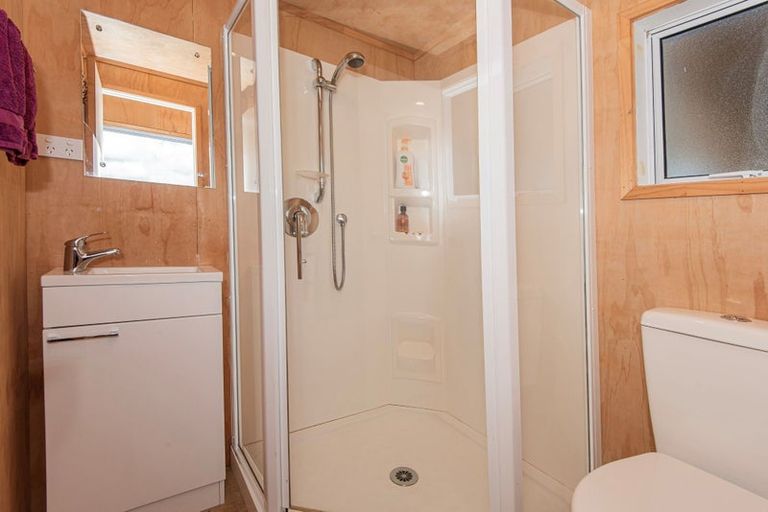Photo of property in 362a Whananaki Road North, Opuawhanga, Hikurangi, 0181
