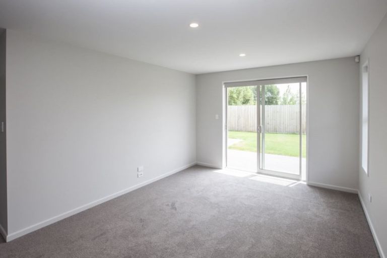 Photo of property in 12 Ciaran Close, Broomfield, Christchurch, 8042