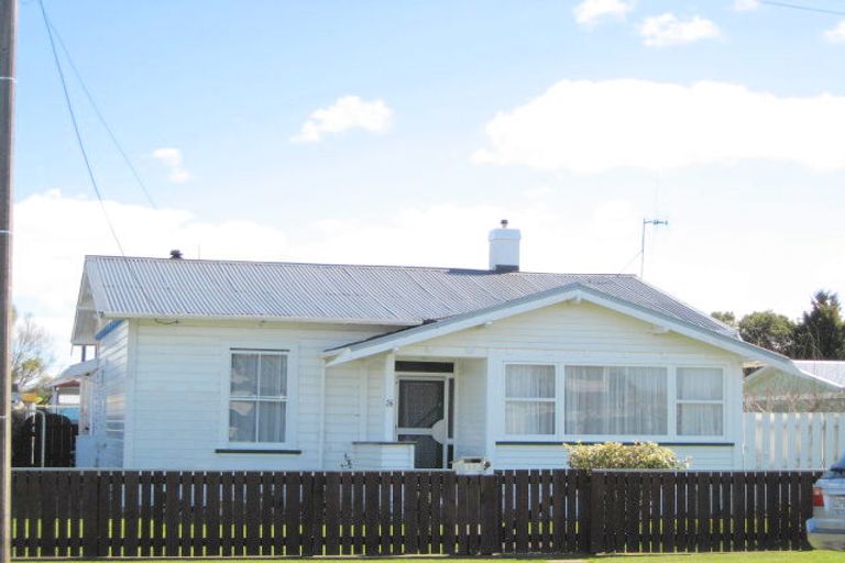 Photo of property in 26 Ross Street, Marton, 4710