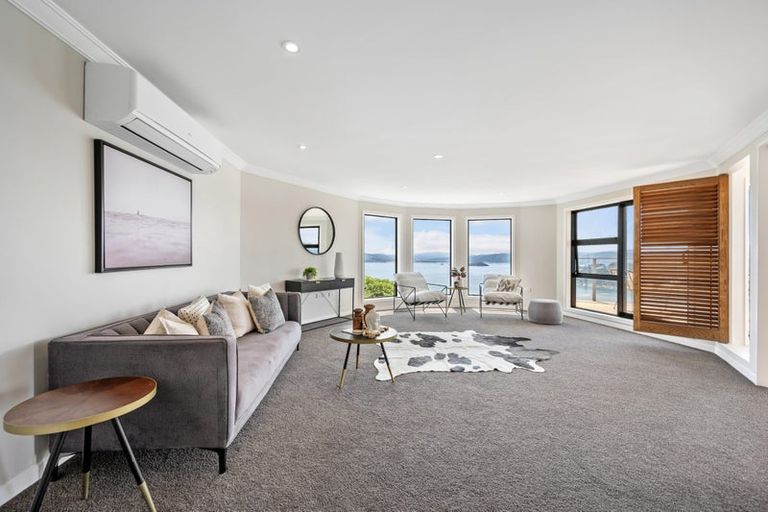 Photo of property in 25u7 Thane Road, Roseneath, Wellington, 6011