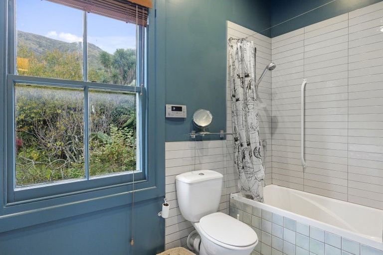 Photo of property in 2 Brittan Terrace, Lyttelton, 8082