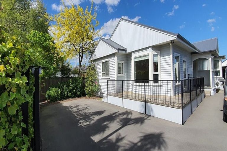Photo of property in 18 Innes Road, St Albans, Christchurch, 8052