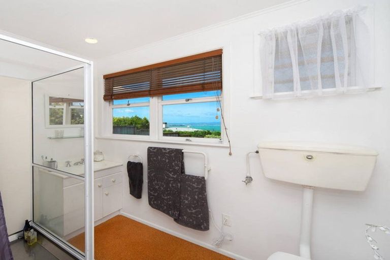 Photo of property in 24 Palmerston Road, Birkenhead, Auckland, 0626