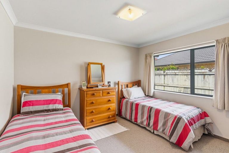 Photo of property in 2 Cadastral Court, Paraparaumu, 5032