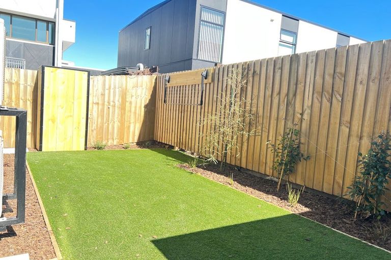 Photo of property in 8b/5 Taramea Place, Addington, Christchurch, 8024