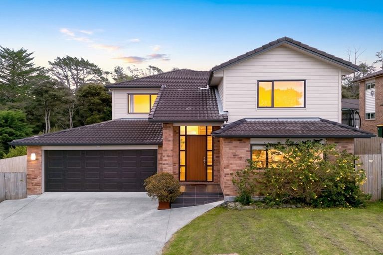 Photo of property in 104 San Marino Drive West, Henderson, Auckland, 0612