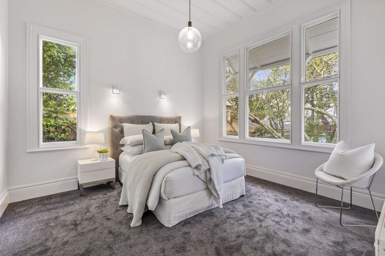 Photo of property in 25 Princes Street, Northcote Point, Auckland, 0627