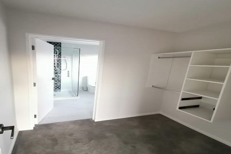 Photo of property in 117a Henderson Valley Road, Henderson, Auckland, 0612