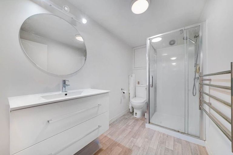 Photo of property in 582 Massey Road, Mangere, Auckland, 2022