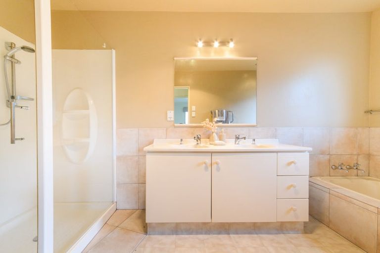 Photo of property in 7 Mercury Street, Milson, Palmerston North, 4414