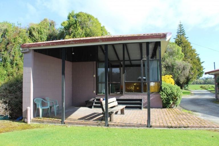 Photo of property in 109 Nine Mile Road, Westport, 7892