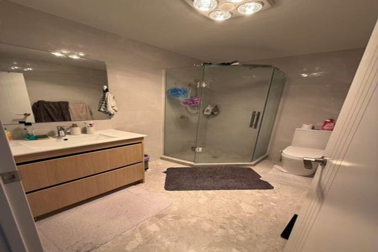 Photo of property in 309 Don Buck Road, Massey, Auckland, 0614