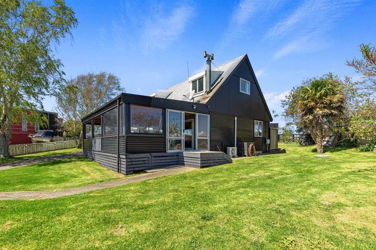 Photo of property in 21 Whenuariri Place, Maketu, 3189