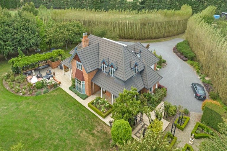 Photo of property in 481 Halkett Road, West Melton, Christchurch, 7671