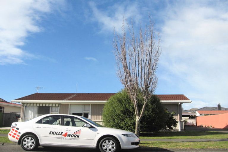 Photo of property in 2 Nicholas Street, Taradale, Napier, 4112