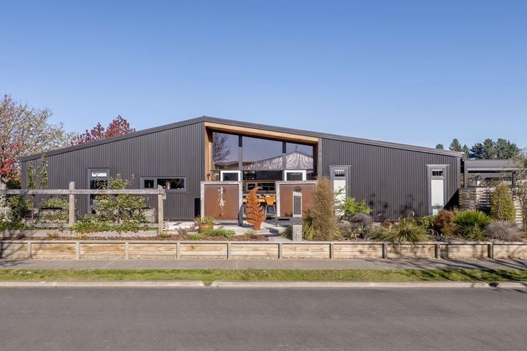 Photo of property in 21 Eyrewell Road, Pegasus, 7612