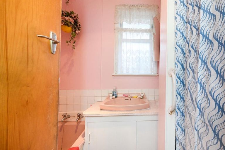 Photo of property in 46a Skerman Street, Marton, 4710