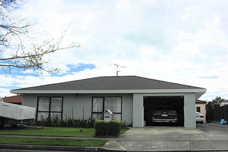 Photo of property in 2/12 Stead Crescent, Stoke, Nelson, 7011