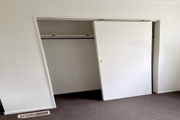 Photo of property in 10 Martin Grove, Normandale, Lower Hutt, 5010