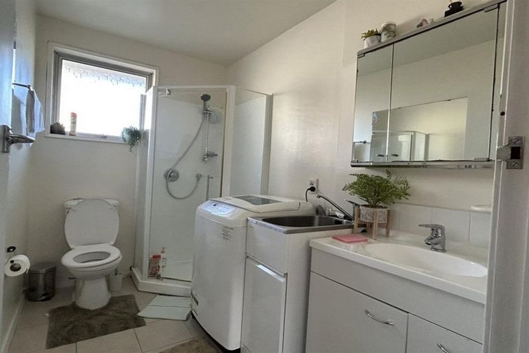 Photo of property in 1/467 Hereford Street, Linwood, Christchurch, 8011