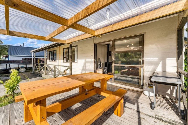 Photo of property in 79f2- Gemstone Drive, Birchville, Upper Hutt, 5018