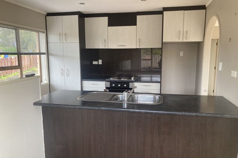 Photo of property in 83 Daffodil Street, Titirangi, Auckland, 0604