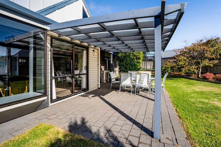 Photo of property in 11a Ash Place, Whalers Gate, New Plymouth, 4310