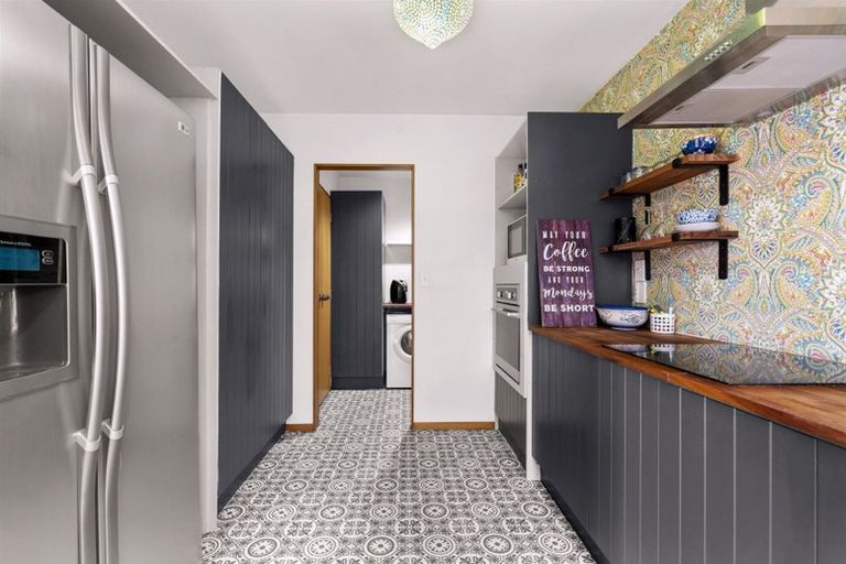 Photo of property in 1/14 Beresford Street, Bayswater, Auckland, 0622