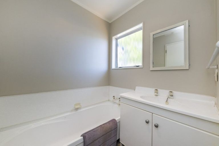 Photo of property in 8 Mercury Street, Milson, Palmerston North, 4414
