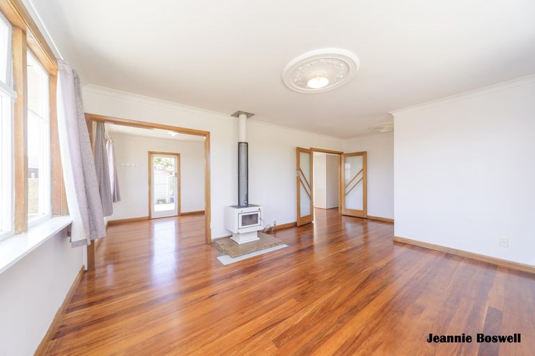 Photo of property in 22a Roberts Line, Kelvin Grove, Palmerston North, 4414