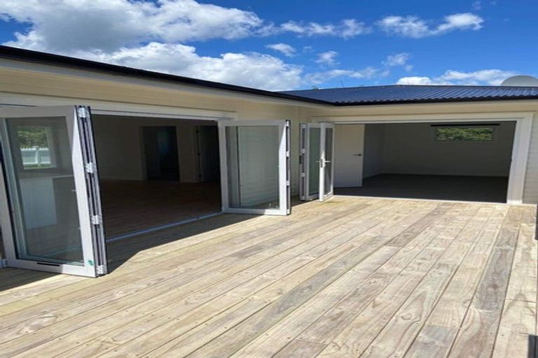 Photo of property in 35 Kowhai Street, Helensville, 0800