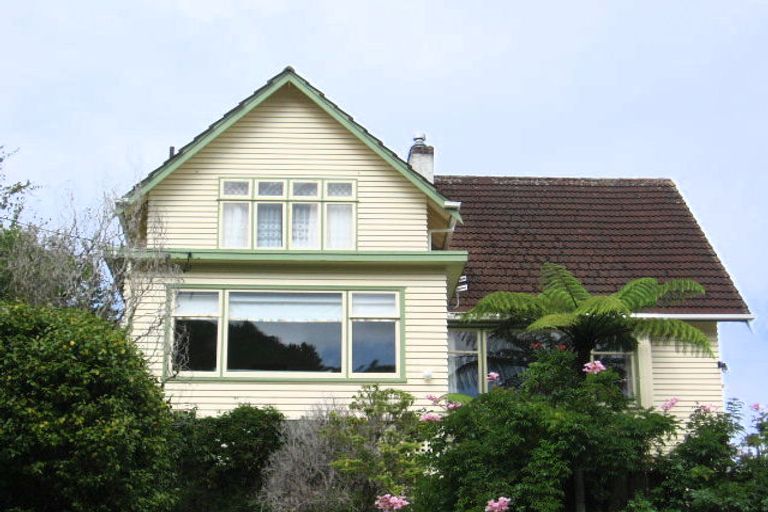 Photo of property in 55 Simla Crescent, Khandallah, Wellington, 6035