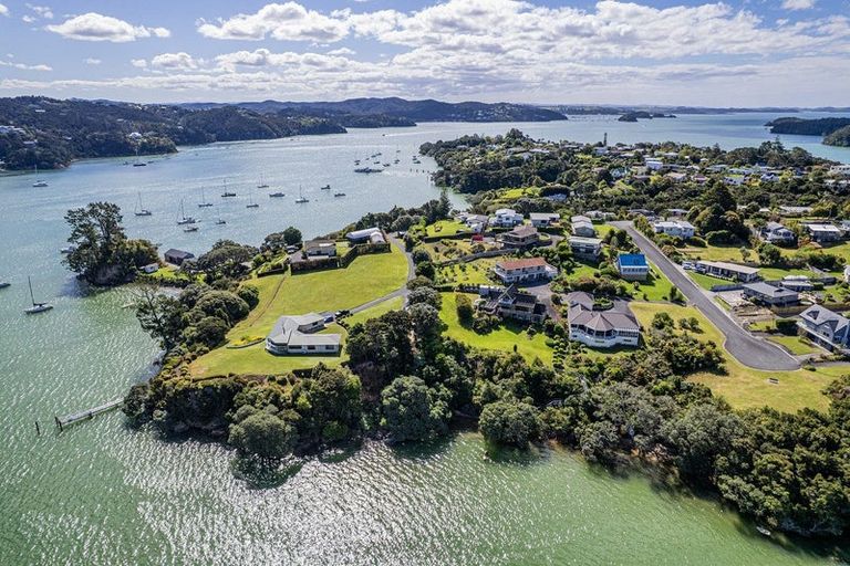 Photo of property in 14 Kakapu Road, Okiato, Russell, 0272