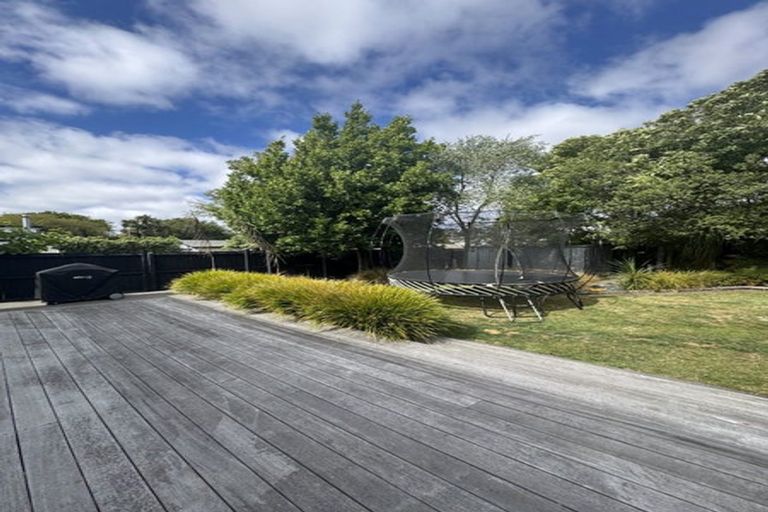 Photo of property in 35 Kensington Avenue, Mairehau, Christchurch, 8013