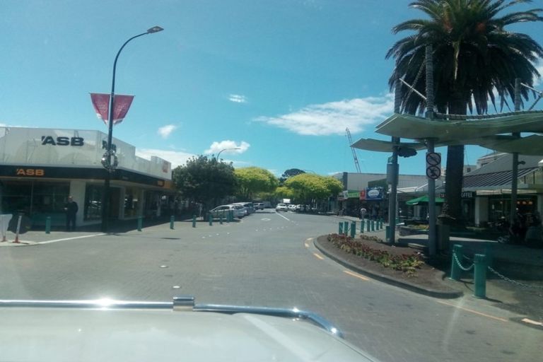 Photo of property in 13a Ridge Road, Waiake, Auckland, 0630