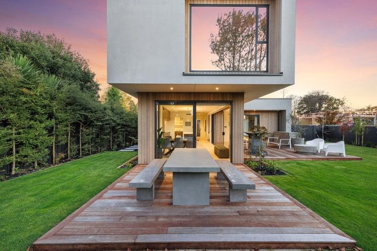 Photo of property in 67a Fendalton Road, Fendalton, Christchurch, 8014