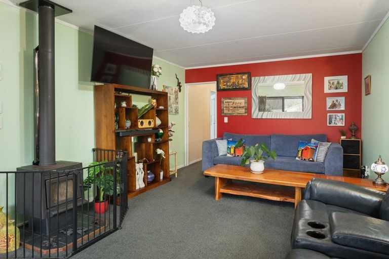 Photo of property in 13 Bradley Street, Paeroa, 3600