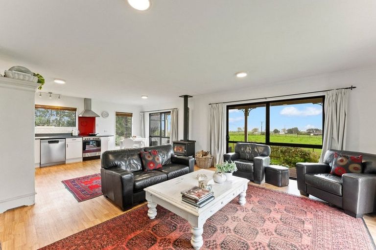 Photo of property in 177 Koru Road, Omata, New Plymouth, 4374