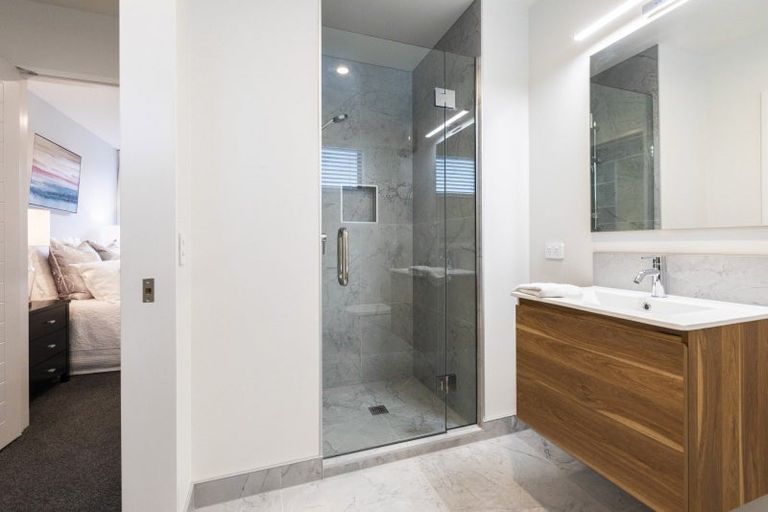 Photo of property in 35 Seymour Street, Hornby, Christchurch, 8042