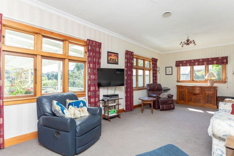 Photo of property in 22 Hunter Street, Dannevirke, 4930