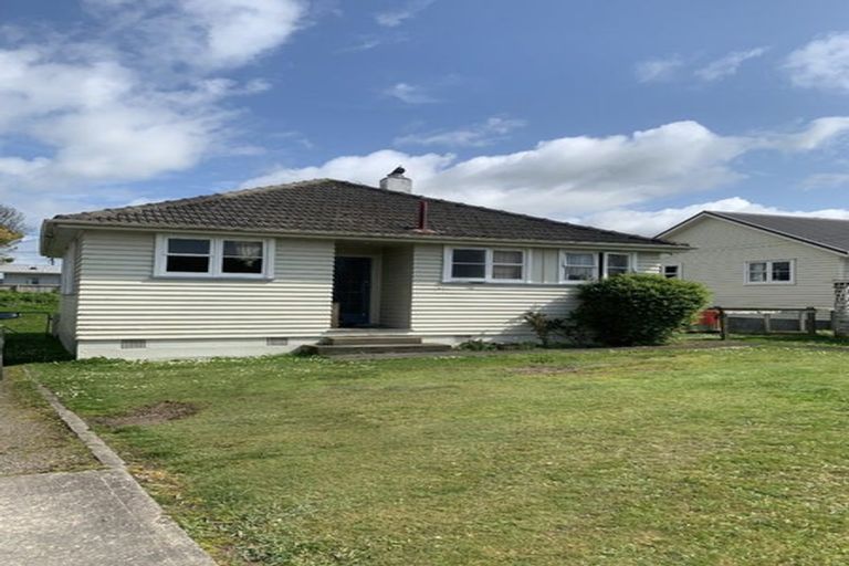 Photo of property in 22 Bell Street, Marton, 4710