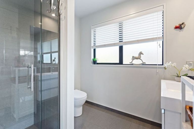 Photo of property in 10 Wakeman Way, Kaiapoi, 7630